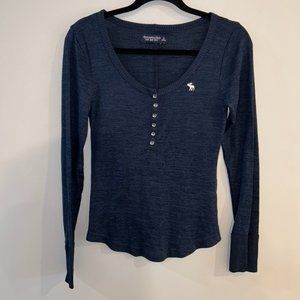 Abercrombie & Fitch Button down Henley-Small